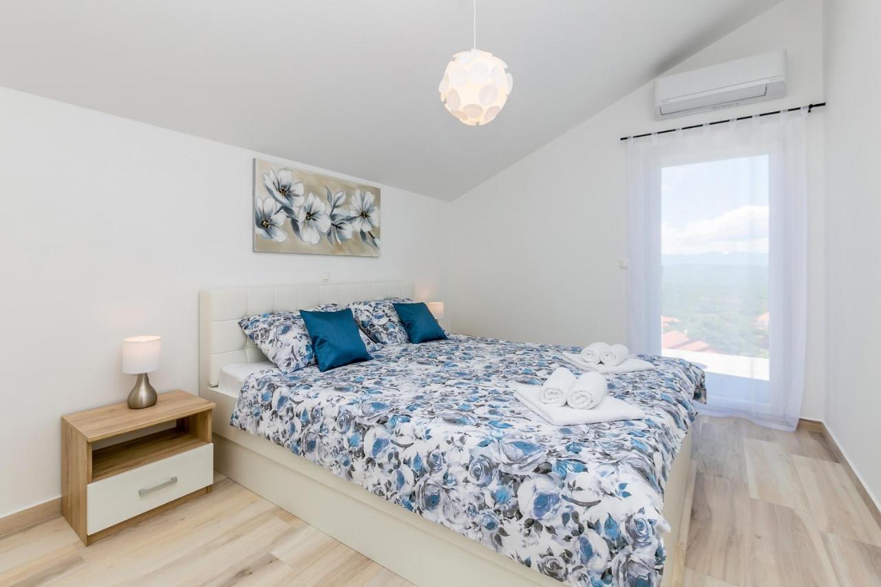 Holiday House San Michele Vrh  외부 사진
