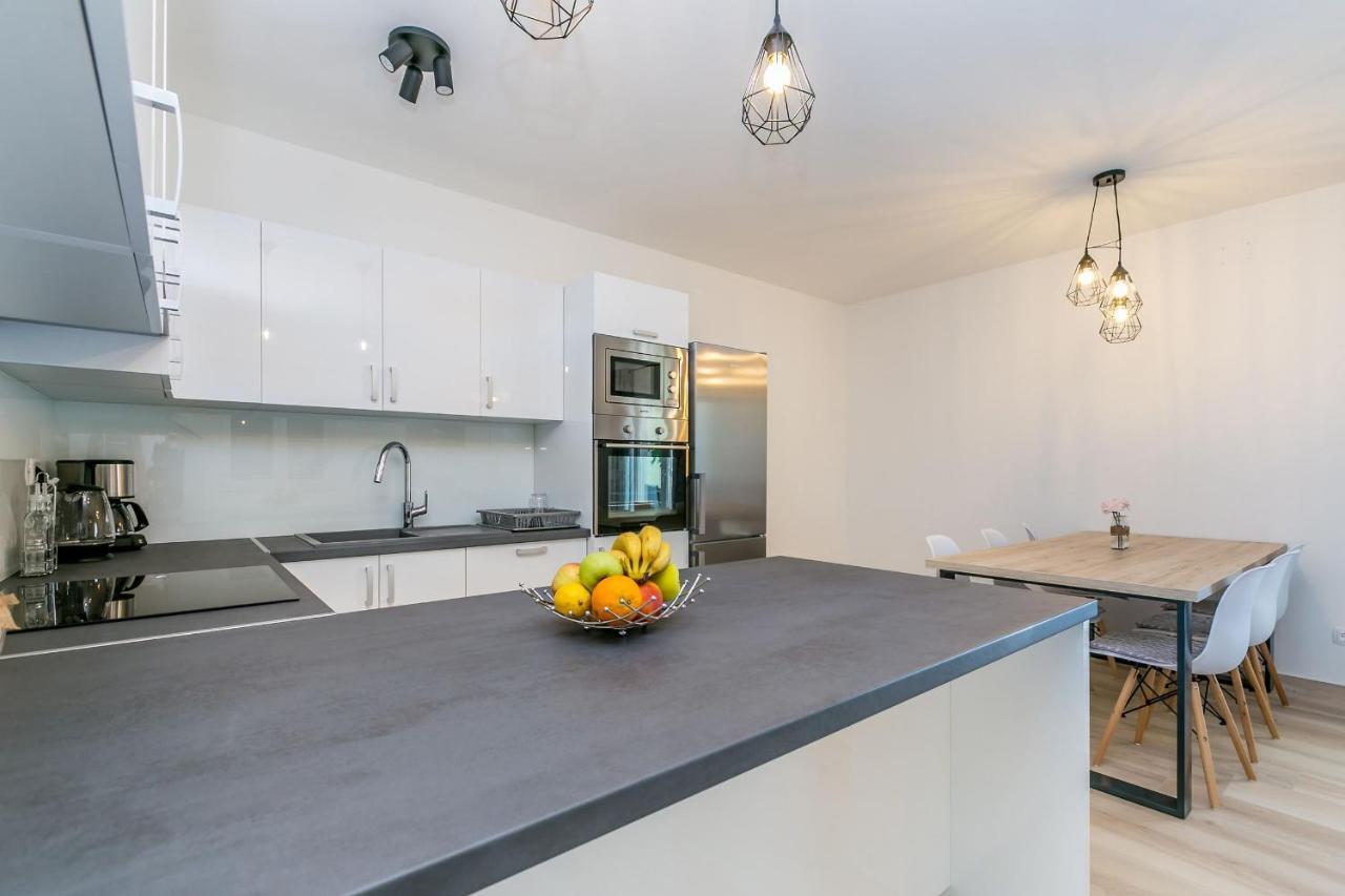 Holiday House San Michele Vrh  외부 사진