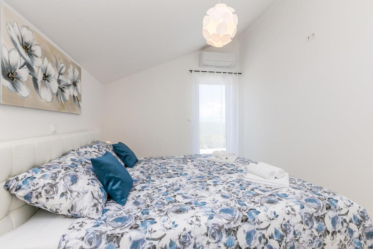 Holiday House San Michele Vrh  외부 사진